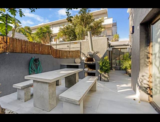 2 BEDROOM PROPERTY TO RENT IN GREEN POINT